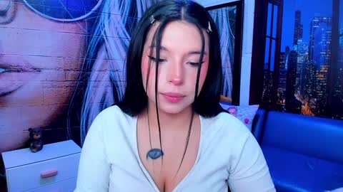 Snapshot of small__naughty chatting on 5, 2, 2025 Mariana Torres online show from 5, 2, 2025
