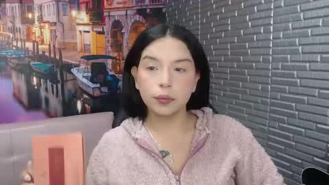 Mariana Torres online show from 11, 10, 2025