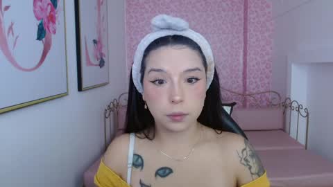 Snapshot of small__naughty chatting on 14, 5, 2026 Mariana Torres online show from 14, 5, 2026