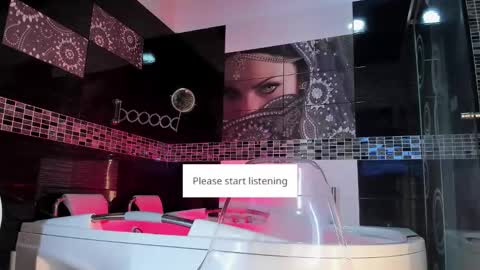 Snapshot of small_hot19 chatting on 23, 10, 2025 Small Hot19 online show from 23, 10, 2025