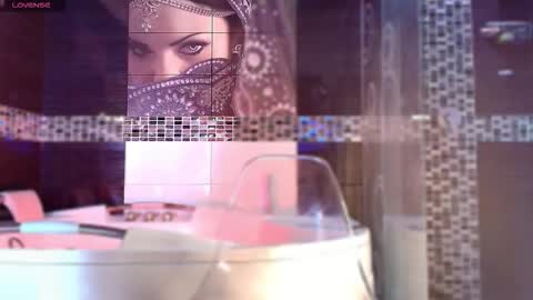 Snapshot of small_hot19 chatting on 29, 11, 2025 Small Hot19 online show from 29, 11, 2025