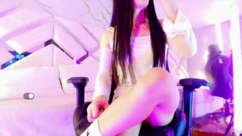 Small Hot19 online show from 24, 5, 2026