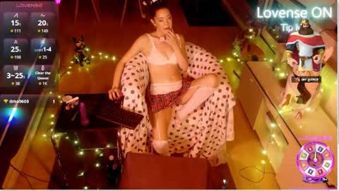 Snapshot of smallestgirlinchat chatting on 2, 10, 2025 smallestgirlinchat online show from 2, 10, 2025