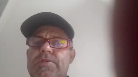 smalleyick69a online show from 14, 12, 2024