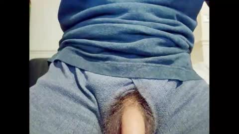 Small Hairy Uncut online show from 24, 11, 2025
