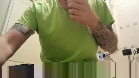 smallone8825 online show from 25, 9, 2025