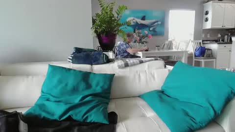 Daddy online show from 7, 2, 2025