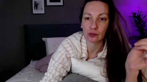 Snapshot of smalltittsbigsoul chatting on 10, 2, 2025 Anna no bbbbybybbabebyy just Anna. And dont call me mom please. online show from 10, 2, 2025