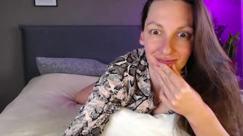 Snapshot of smalltittsbigsoul chatting on 6, 3, 2025 Anna no bbbbybybbabebyy just Anna. And dont call me mom please. online show from 6, 3, 2025