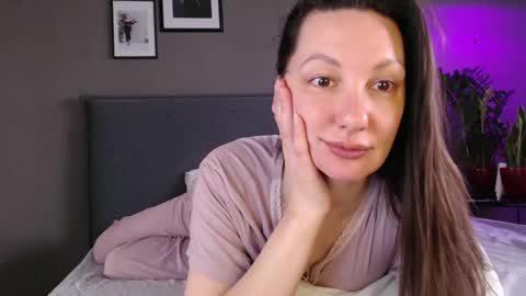 Snapshot of smalltittsbigsoul chatting on 7, 3, 2025 Anna no bbbbybybbabebyy just Anna. And dont call me mom please. online show from 7, 3, 2025