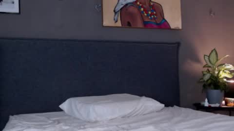 Snapshot of smalltittsbigsoul chatting on 20, 9, 2025 Anna no bbbbybybbabebyy just Anna. And dont call me mom please. online show from 20, 9, 2025