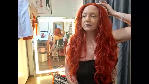 smashinganna916 online show from 4, 2, 2026