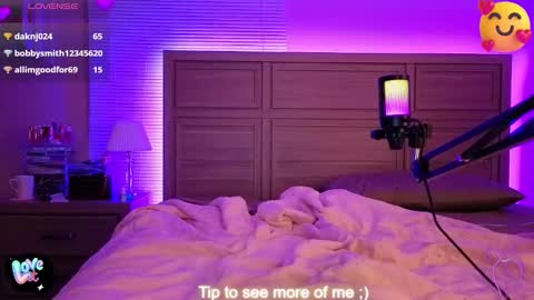 Snapshot of smexy_bun chatting on 1, 11, 2025 Smexy online show from 1, 11, 2025