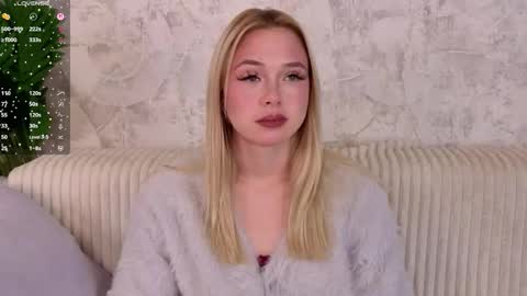 Snapshot of smile_with_nicole chatting on 2, 10, 2025 The girl from the dream by name Mary online show from 2, 10, 2025