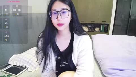 Snapshot of smileflowery chatting on 24, 2, 2025 winni online show from 24, 2, 2025