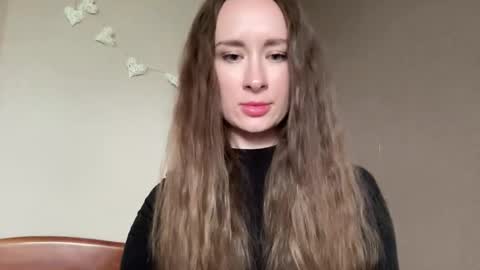 Snapshot of smilequeen_ chatting on 28, 9, 2025 smilequeen_ online show from 28, 9, 2025