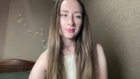 Snapshot of smilequeen_ chatting on 10, 10, 2025 smilequeen_ online show from 10, 10, 2025