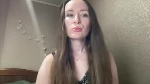 Snapshot of smilequeen_ chatting on 12, 11, 2025 smilequeen_ online show from 12, 11, 2025