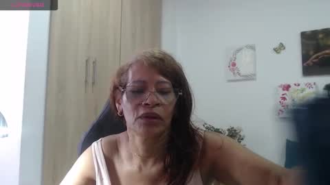 Snapshot of smilet_milf chatting on 21, 3, 2026 Smileth online show from 21, 3, 2026