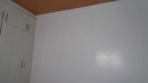 smiley luv1 online show from 13, 12, 2025