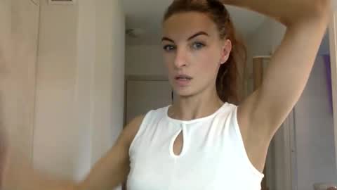 Snapshot of smiling_lexa chatting on 18, 4, 2026 smiling_lexa online show from 18, 4, 2026