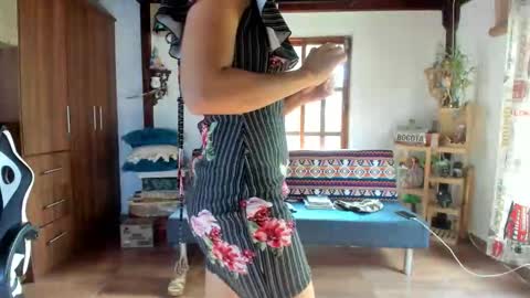 Snapshot of smilingsalor chatting on 14, 9, 2025 SmilingSalor online show from 14, 9, 2025