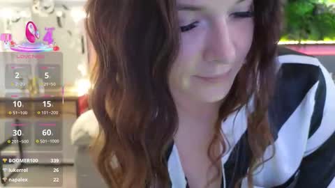 Snapshot of smilym chatting on 26, 10, 2025 smilym online show from 26, 10, 2025