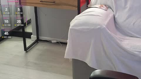 Snapshot of smilym chatting on 10, 1, 2026 smilym online show from 10, 1, 2026