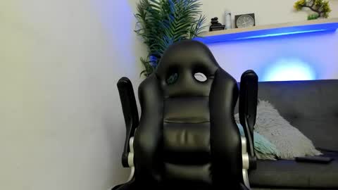 Snapshot of smitgrey chatting on 13, 2, 2025 SMIT online show from 13, 2, 2025