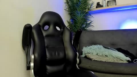 Snapshot of smitgrey chatting on 13, 2, 2025 SMIT online show from 13, 2, 2025