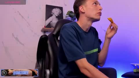 Snapshot of smitgrey chatting on 1, 3, 2025 SMIT online show from 1, 3, 2025