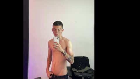 Snapshot of smitgrey chatting on 26, 9, 2025 SMIT online show from 26, 9, 2025