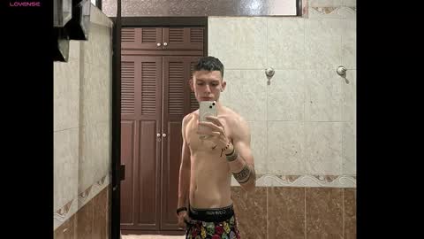 Snapshot of smitgrey chatting on 11, 10, 2025 SMIT online show from 11, 10, 2025