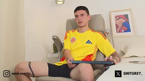 Snapshot of smitgrey chatting on 15, 10, 2025 SMIT online show from 15, 10, 2025