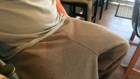 Snapshot of smokefest187 chatting on 25, 2, 2026 Peter Johnson online show from 25, 2, 2026