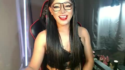 Snapshot of smokeprincess chatting on 22, 12, 2025 Amanda online show from 22, 12, 2025