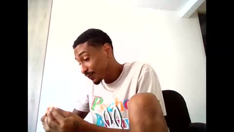 Snapshot of smokepurxxx chatting on 19, 3, 2026 smokepurxxx online show from 19, 3, 2026