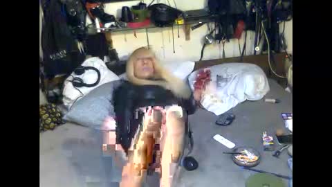 smokeslut365 online show from 10, 12, 2024