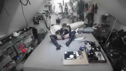 smokeslut365 online show from 7, 2, 2025