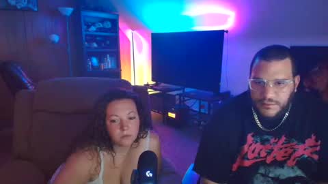 Snapshot of smokewithus2519 chatting on 2, 11, 2025 Come Smoke With Us online show from 2, 11, 2025