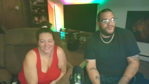 Snapshot of smokewithus2519 chatting on 20, 11, 2025 Come Smoke With Us online show from 20, 11, 2025