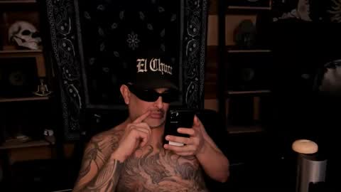 Snapshot of smokey915 chatting on 27, 12, 2024 Smokey915 online show from 27, 12, 2024