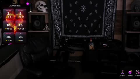 Snapshot of smokey915 chatting on 30, 12, 2024 Smokey915 online show from 30, 12, 2024