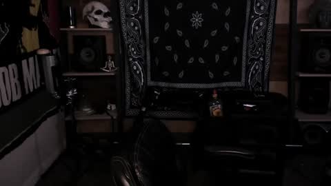 Snapshot of smokey915 chatting on 30, 12, 2024 Smokey915 online show from 30, 12, 2024