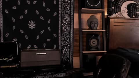 Snapshot of smokey915 chatting on 8, 1, 2025 Smokey915 online show from 8, 1, 2025