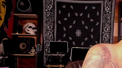 Snapshot of smokey915 chatting on 10, 1, 2025 Smokey915 online show from 10, 1, 2025