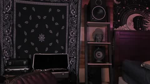 Snapshot of smokey915 chatting on 11, 1, 2025 Smokey915 online show from 11, 1, 2025