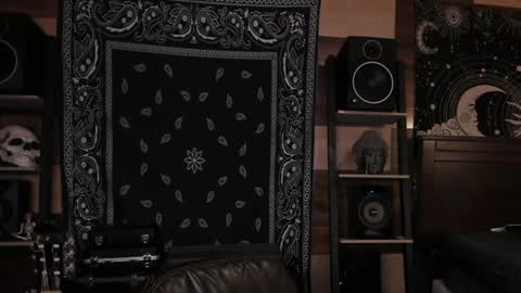 Snapshot of smokey915 chatting on 12, 1, 2025 Smokey915 online show from 12, 1, 2025