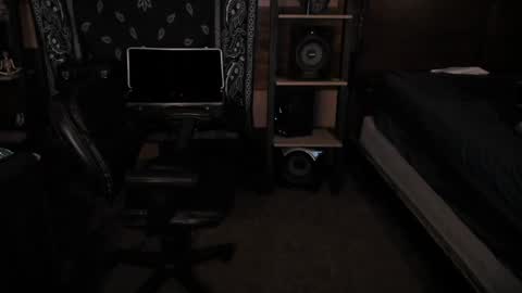 Snapshot of smokey915 chatting on 12, 1, 2025 Smokey915 online show from 12, 1, 2025