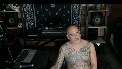 Snapshot of smokey915 chatting on 19, 1, 2025 Smokey915 online show from 19, 1, 2025